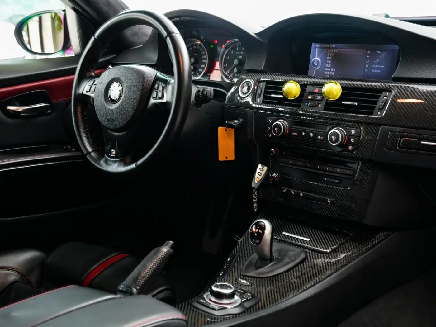 BMW M3 2009 BMW M3 Sedan фото 9