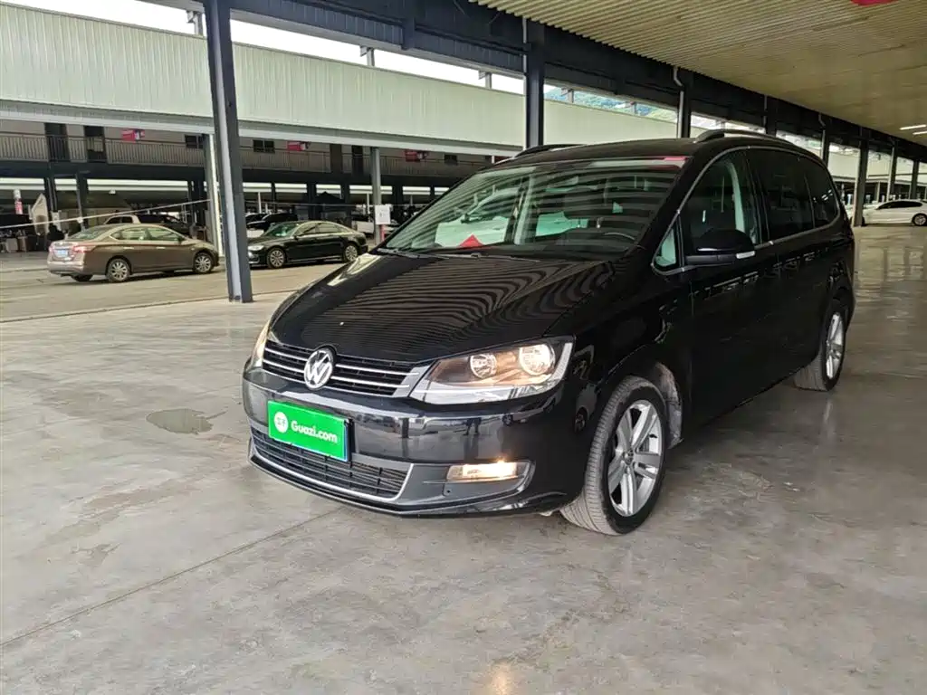 Volkswagen Sharan 2017 380TSI Comfort 6-Seater фото 2