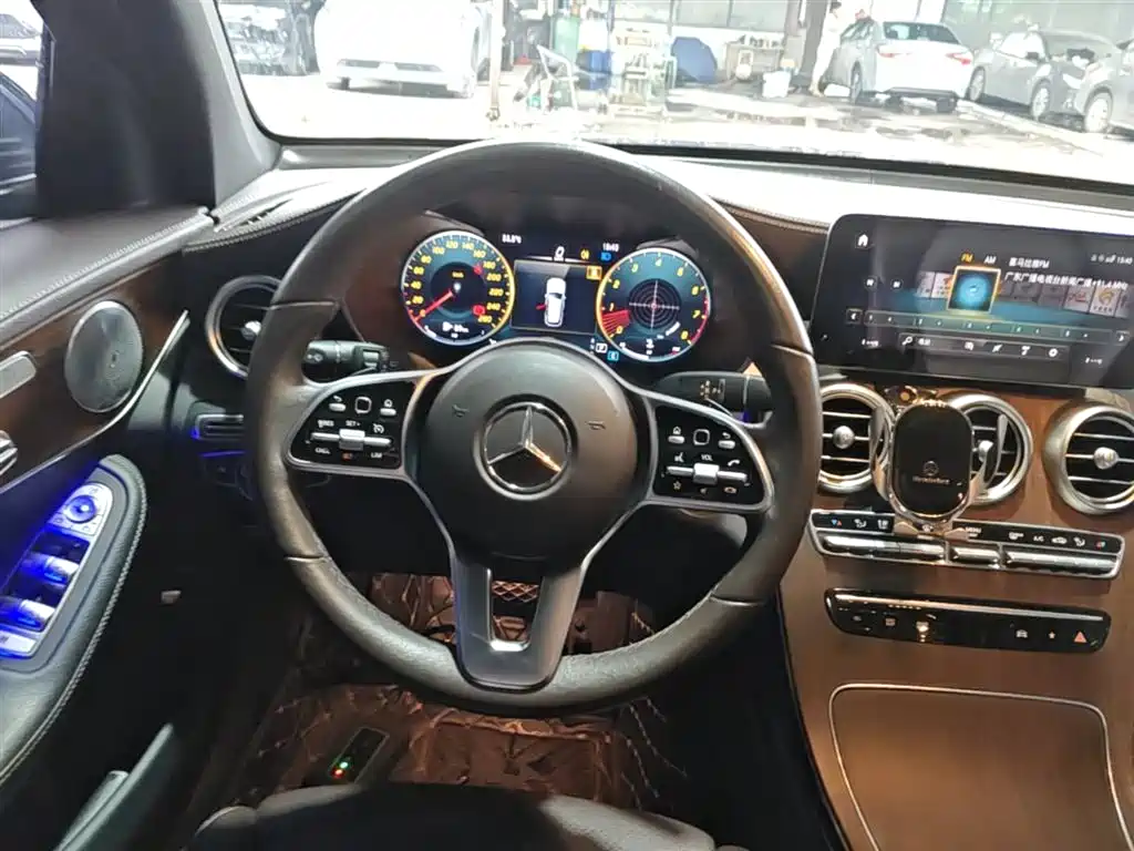 Mercedes-Benz GLC 2021 GLC 300 L 4MATIC Sporty фото 11