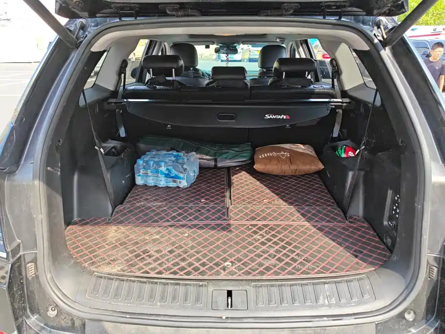 Hyundai Santa Fe 2022 2023 Traveller 380T GDi Auto 4WD LUX HTRAC Premium Edition