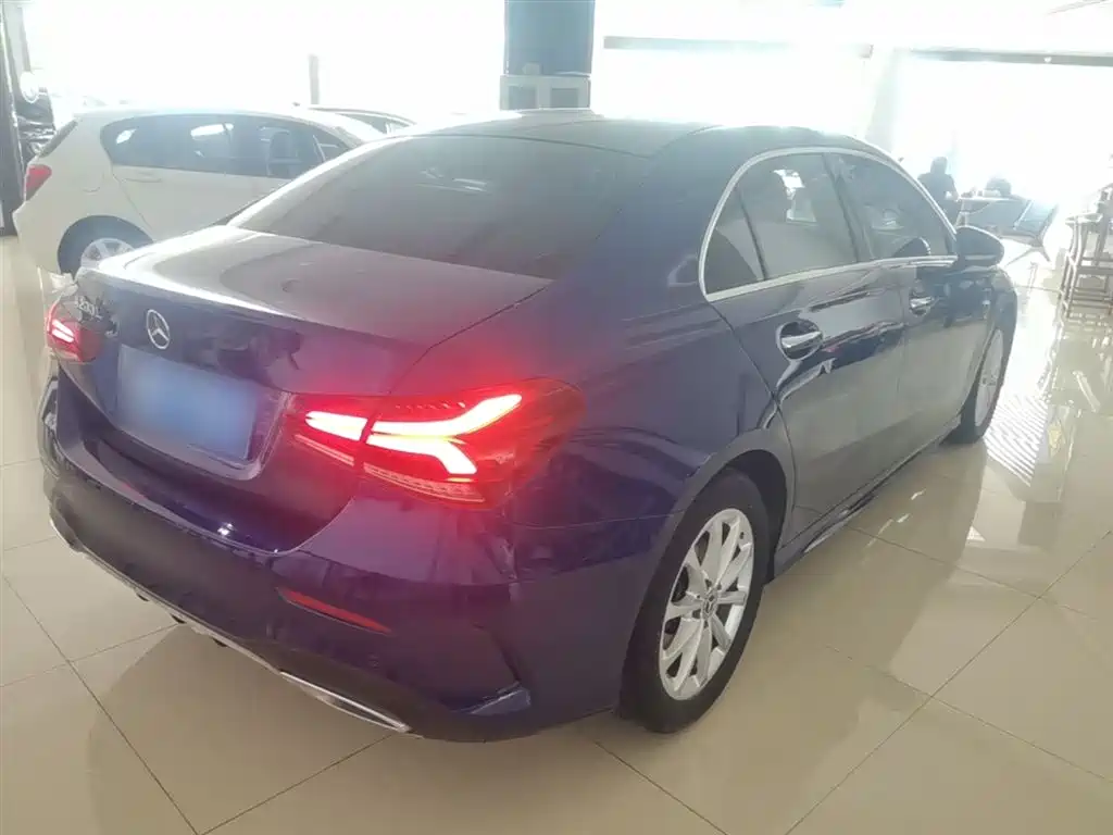 MERCEDES-BENZ CLASS A