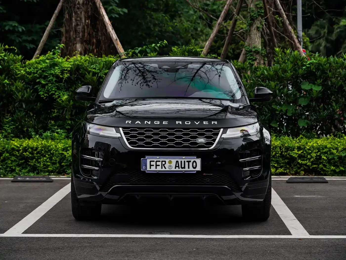 Land Rover Range Rover Evoque 2023 Range Rover Evoque L 249PS Luxury Edition фото 8