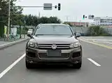 Фото 2 - Volkswagen Touareg