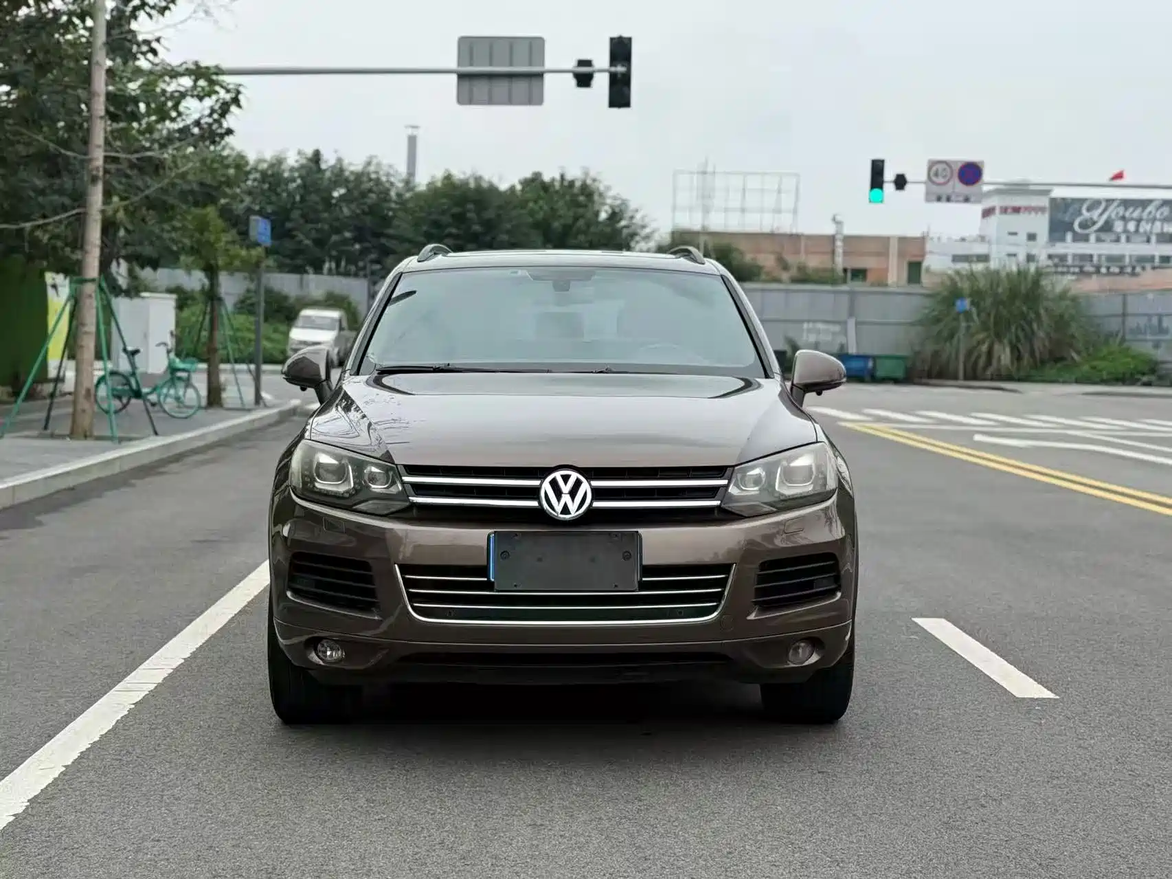 Фото 2 - Volkswagen Touareg