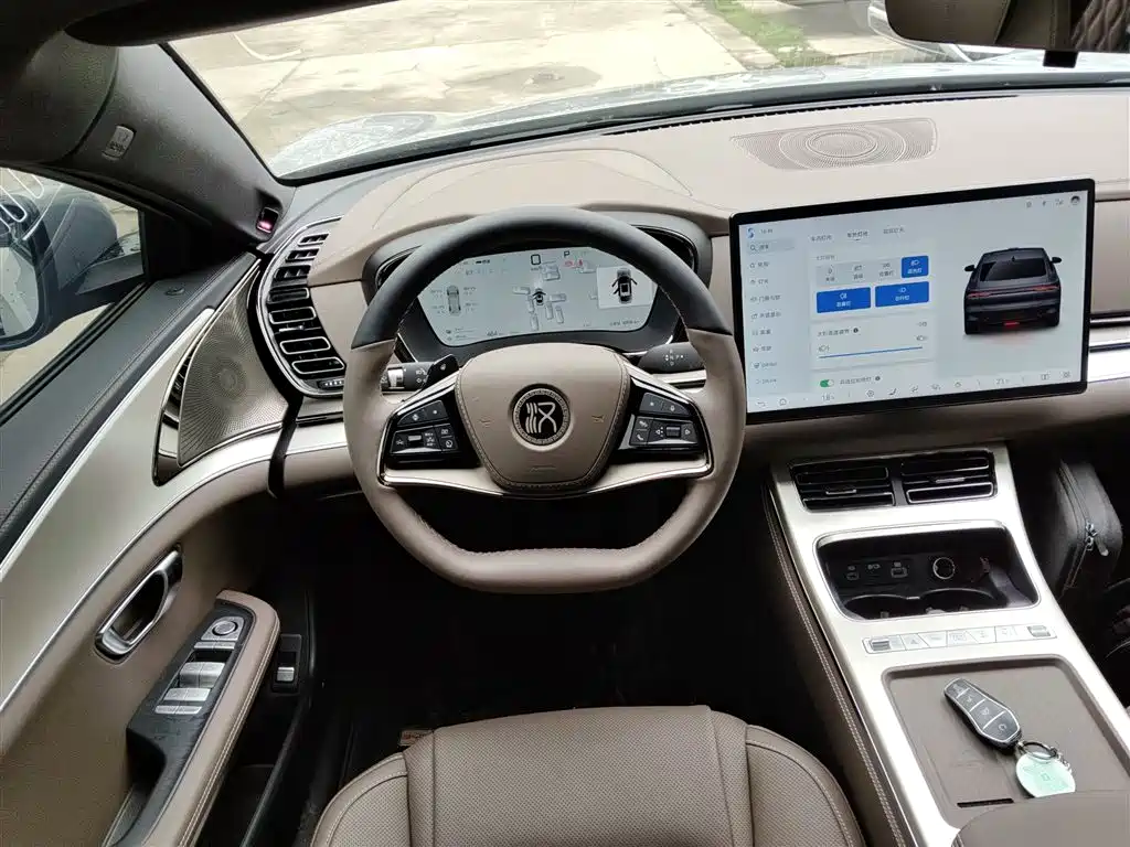 BYD Han 2026 DM-i Smart Driving Edition 245km Premium фото 3