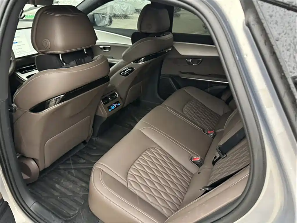 BYD Han 2026 DM-i Smart Driving Edition 245km Premium фото 18