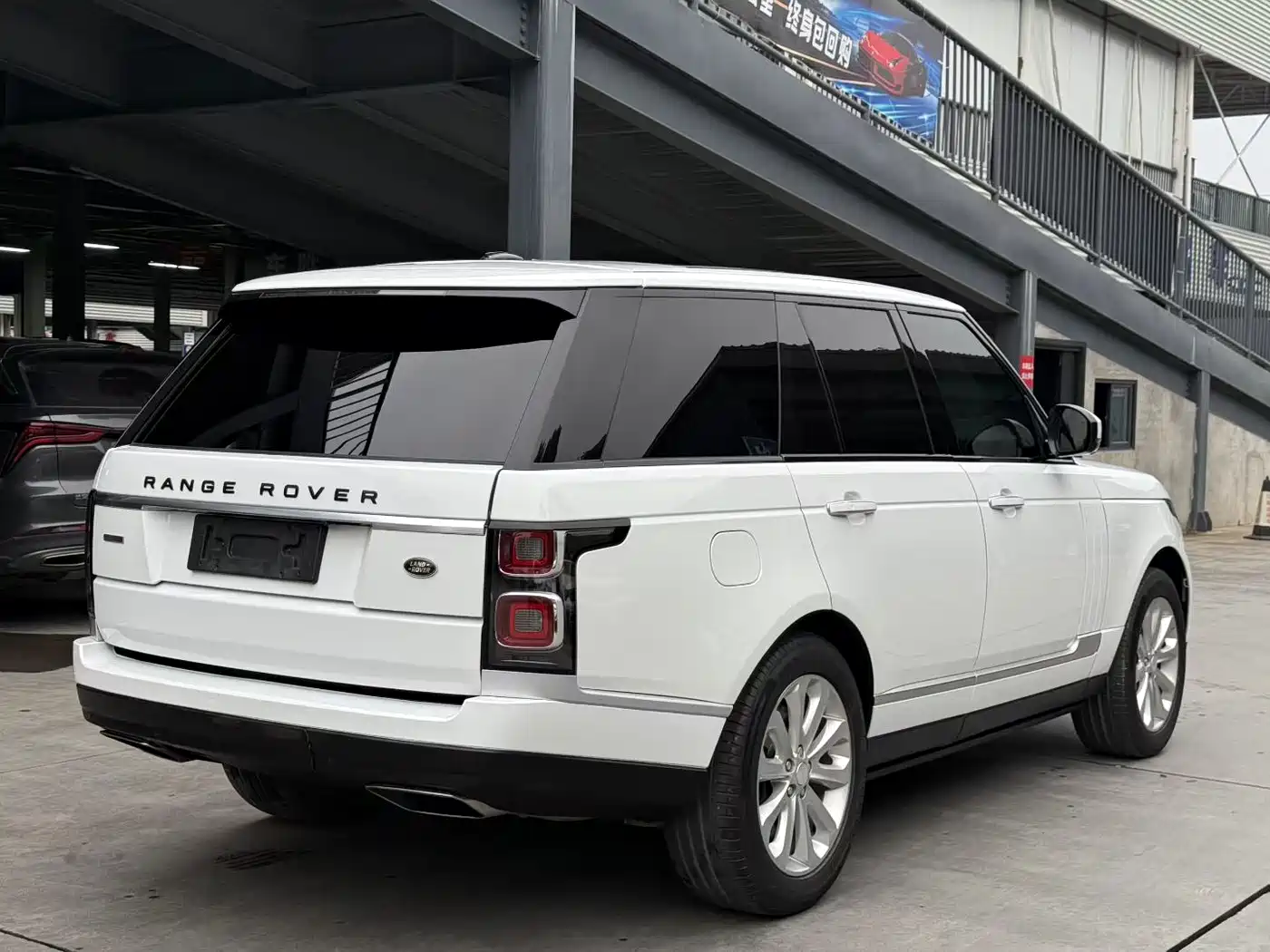 Land Rover Range Rover 2013 5.0 SC V8 AB Ultimate Genesis Edition фото 9