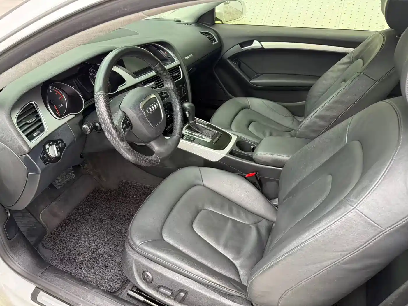 Audi A5 (Import) 2011 2010 2.0TFSI Coupe