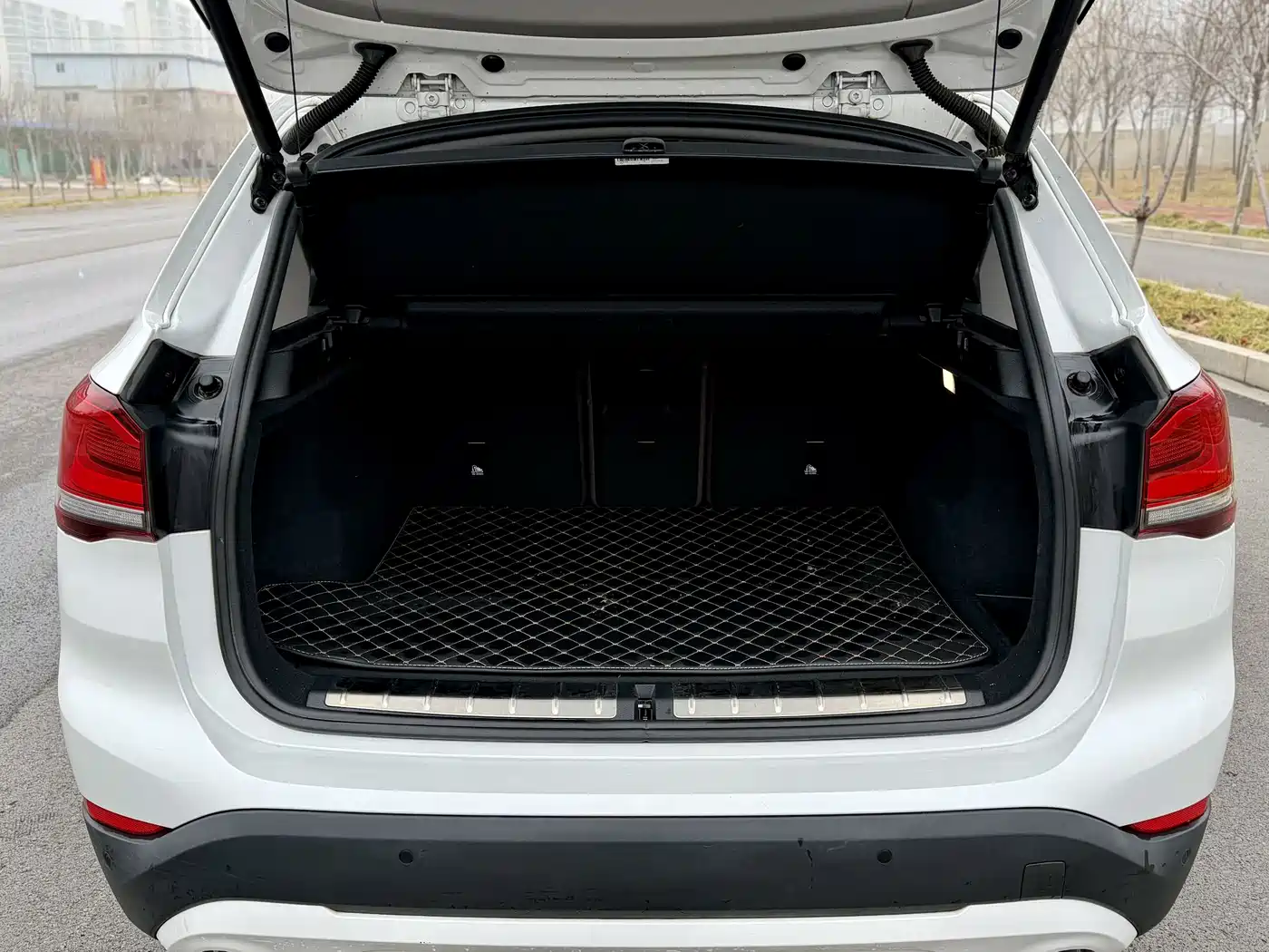 BMW X1 2022 sDrive25Li Leading фото 16