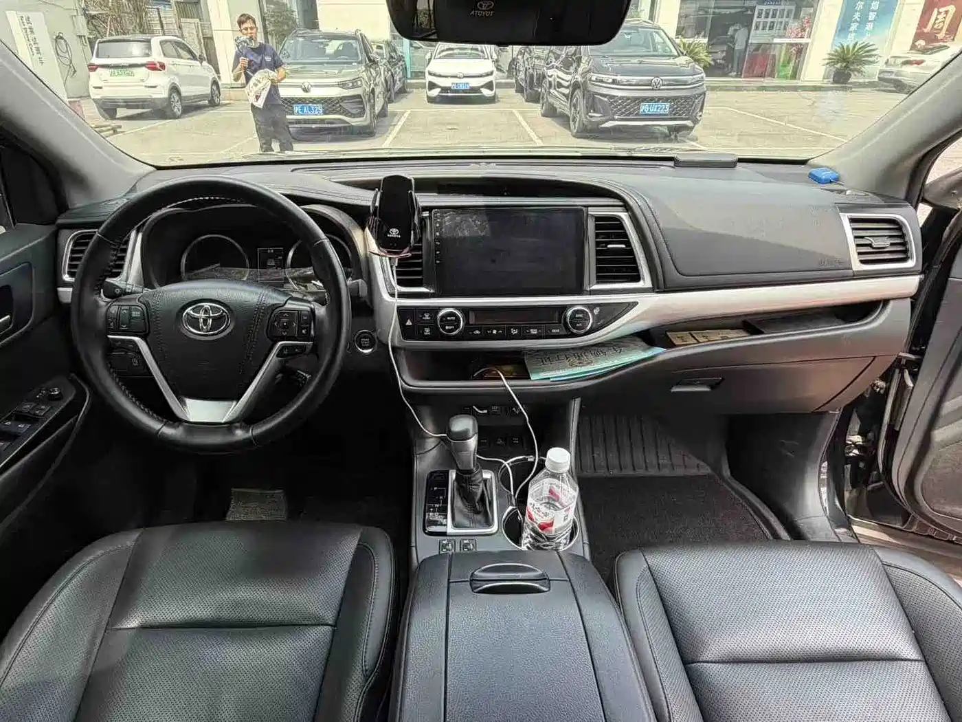 Toyota Highlander 2018 2.0T 4WD Luxury 7-seater China VI фото 9