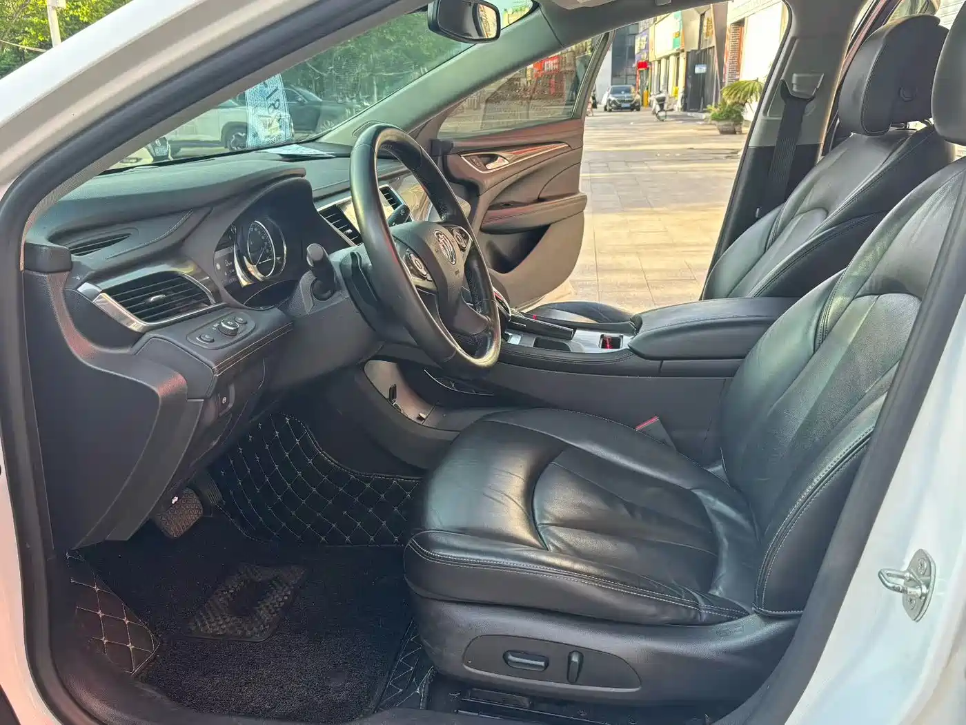 Buick LaCrosse 2019 28T Luxury Edition фото 6