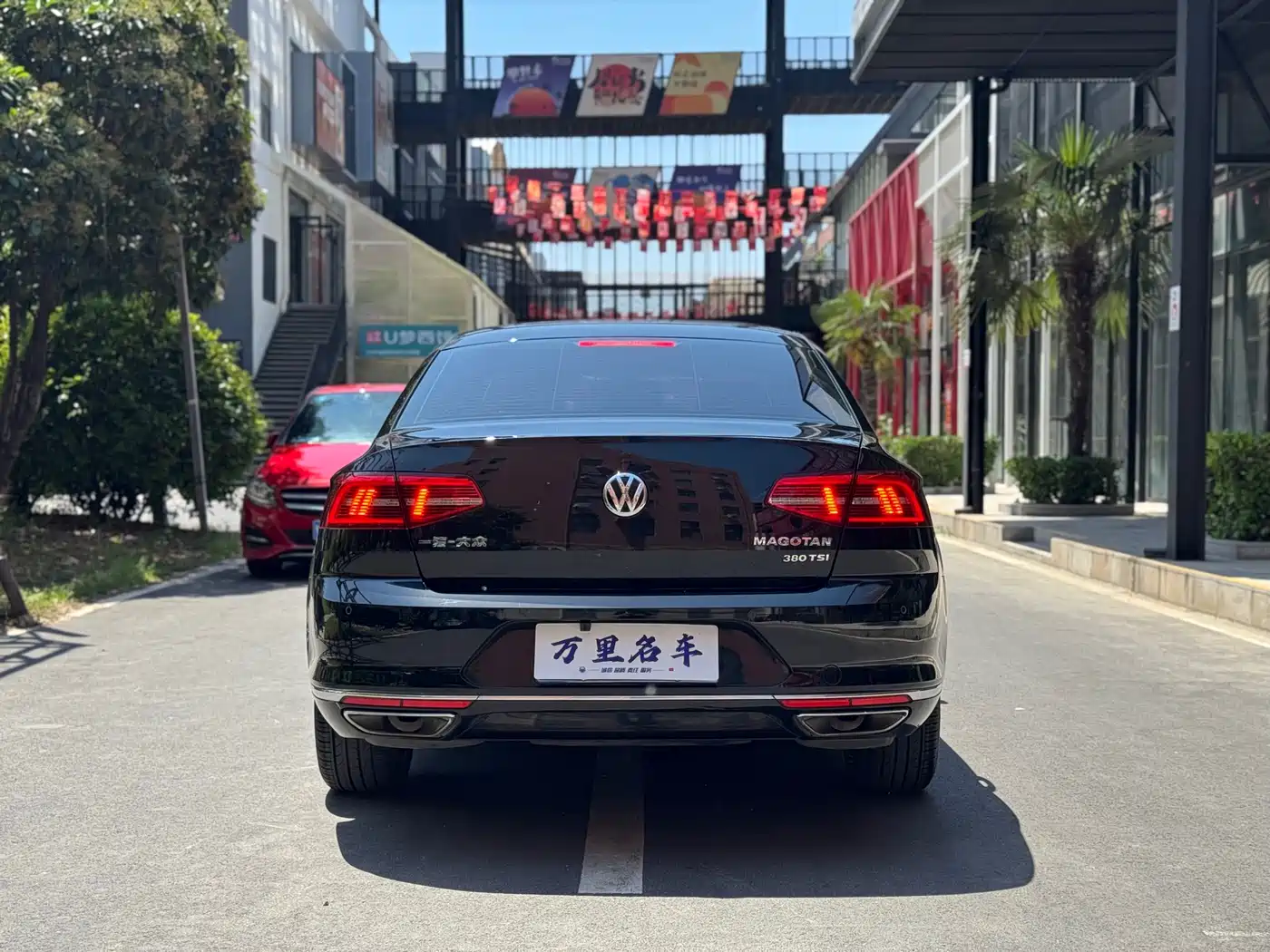 Volkswagen Magotan 2017 380TSI DSG Luxury фото 18