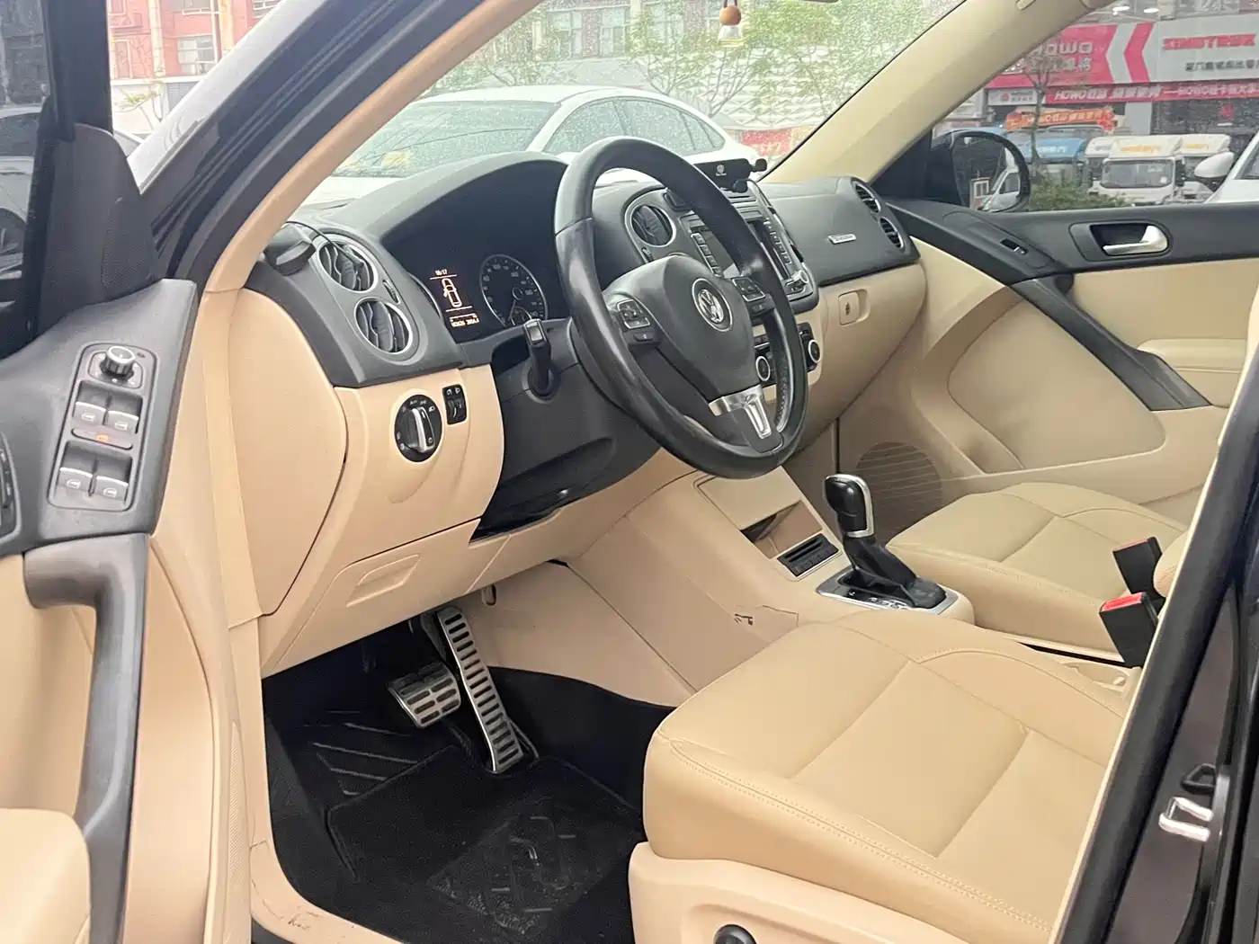 Volkswagen Tiguan 2012 1.8TSI Automatic 4WD Elite Edition фото 9