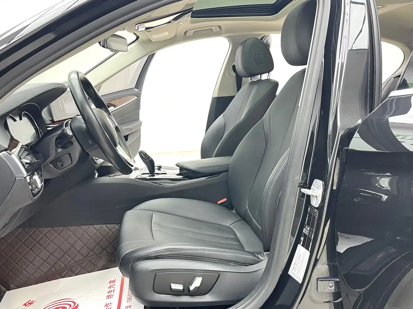 BMW 5 Series 2018 525Li Luxury Package фото 8