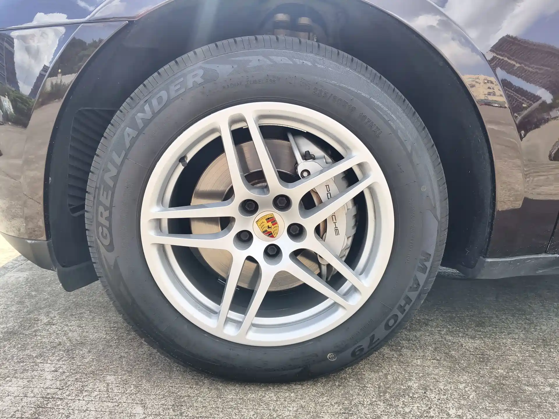 Фото 17 - Porsche Macan