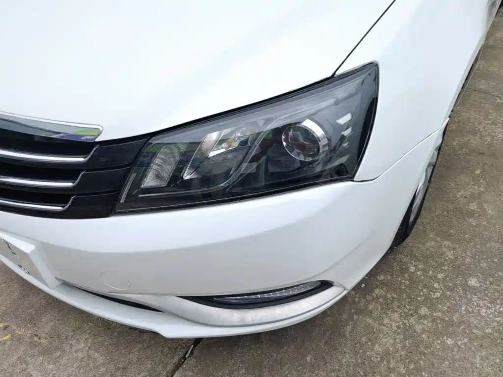 Geely Emgrand 2015 2015 Sedan 1.5L CVT Upward Edition