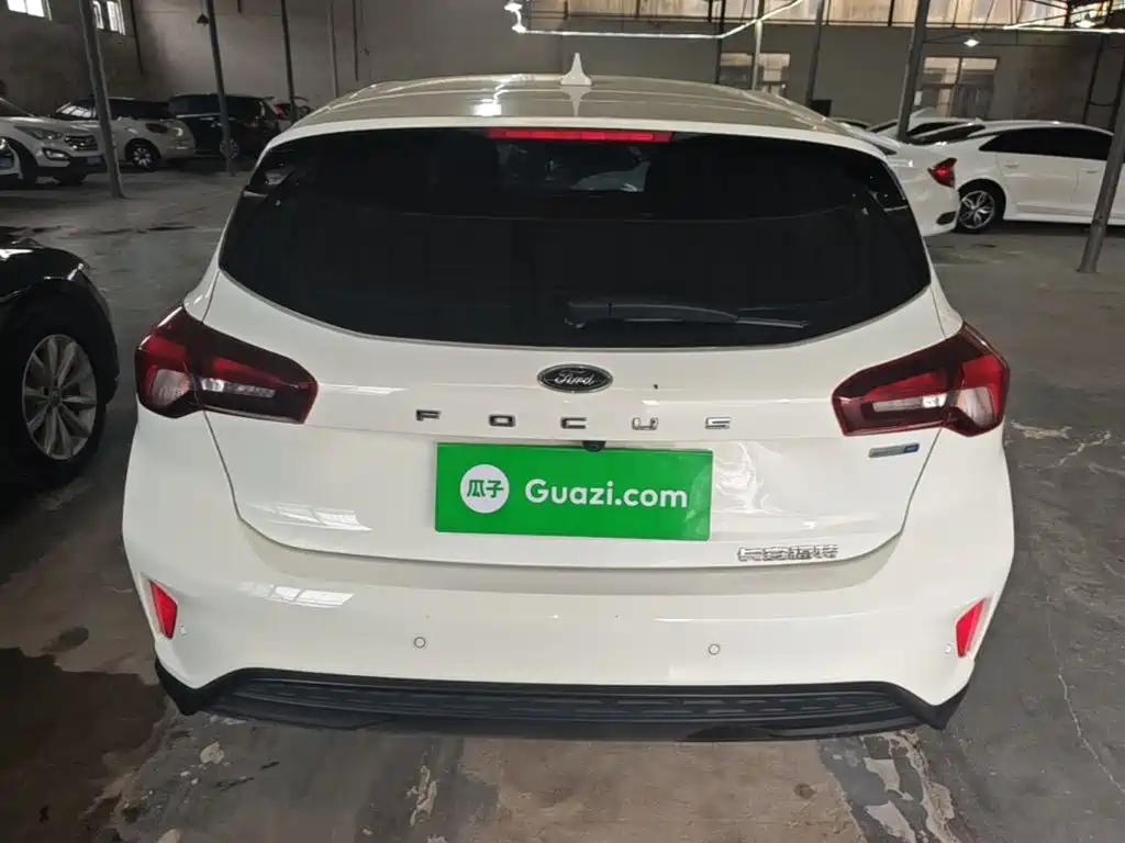 Ford Focus 2023 2022 Hatchback EcoBoost 180 Auto Speed Edition