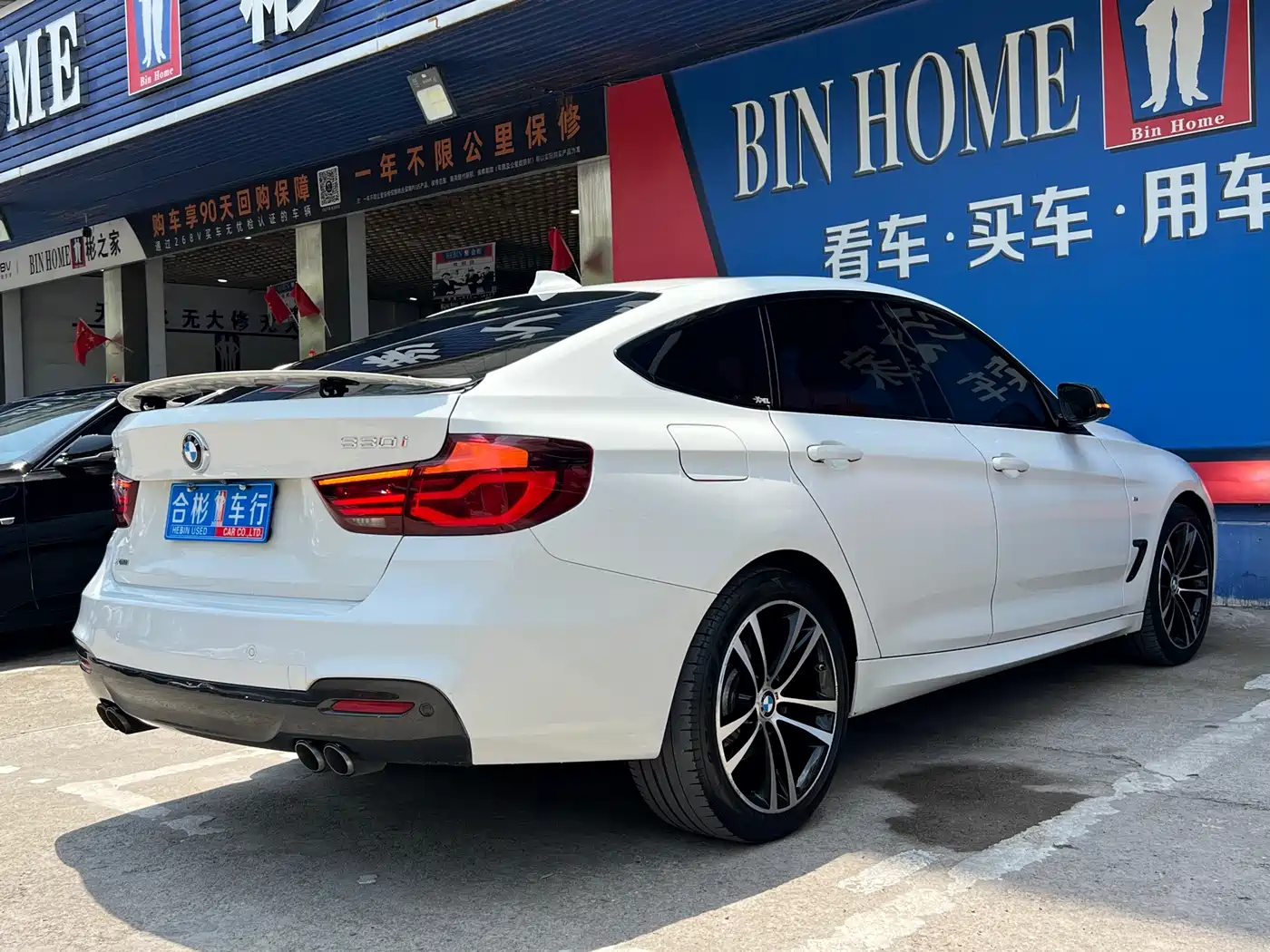 BMW 3 Series GT 2019 330i xDrive M Sport Black Night Edition фото 20