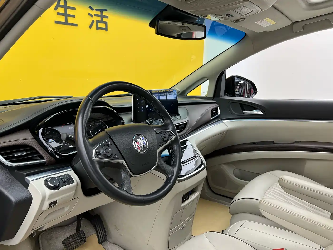 Buick GL8 2022 Land Business Class 652T Luxury фото 5
