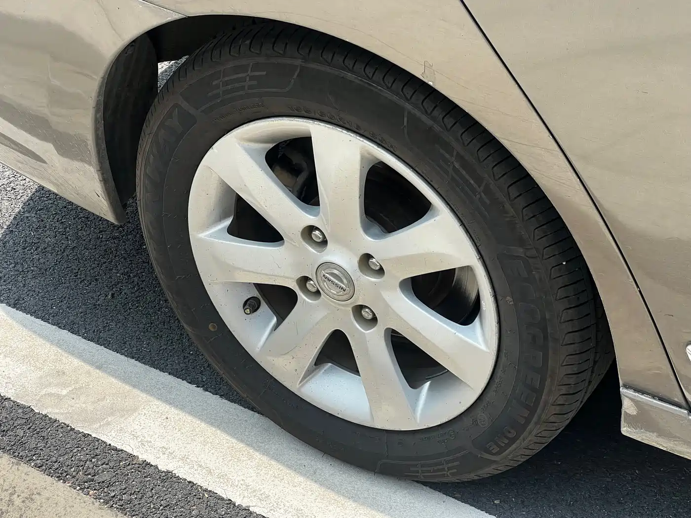 Nissan Sylphy 2010 2009 Model 1.6XL Automatic Luxury Sunroof Edition