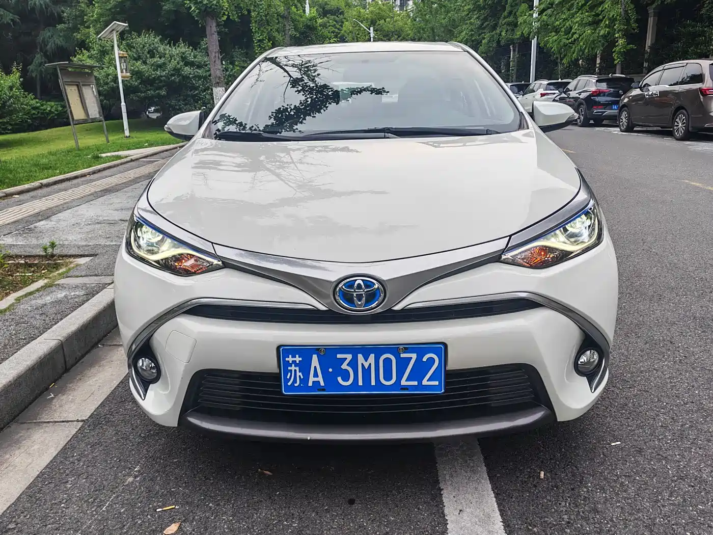 Toyota Levin 2016 Hybrid 1.8H GS E-CVT Elite Sunroof фото 20