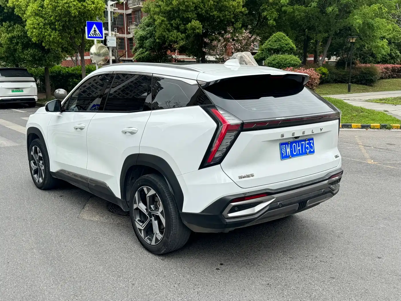 GEELY AUTOMOBILE BOYUE L