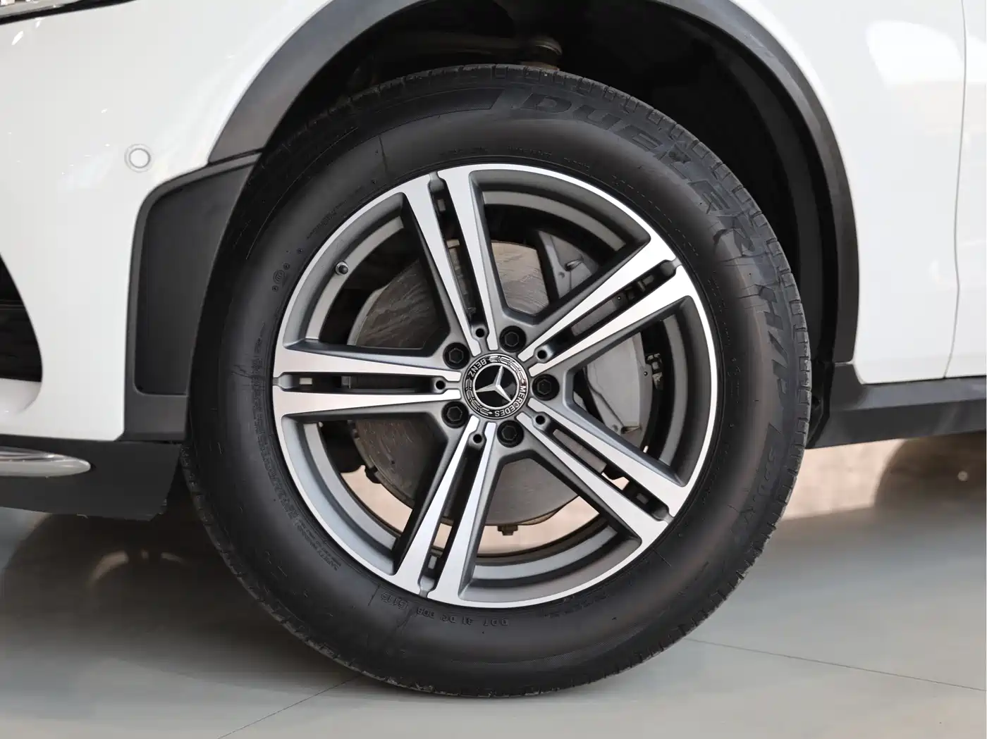 Mercedes-Benz GLC 2020 GLC 260 L 4MATIC Luxury фото 4