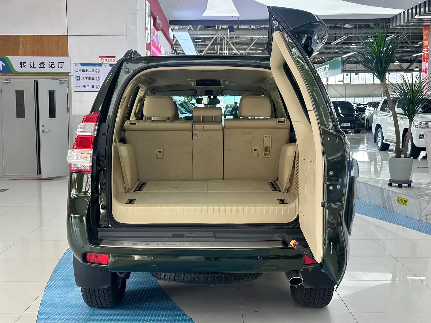Toyota Prado 2014 4.0L Automatic VX NAVI фото 19