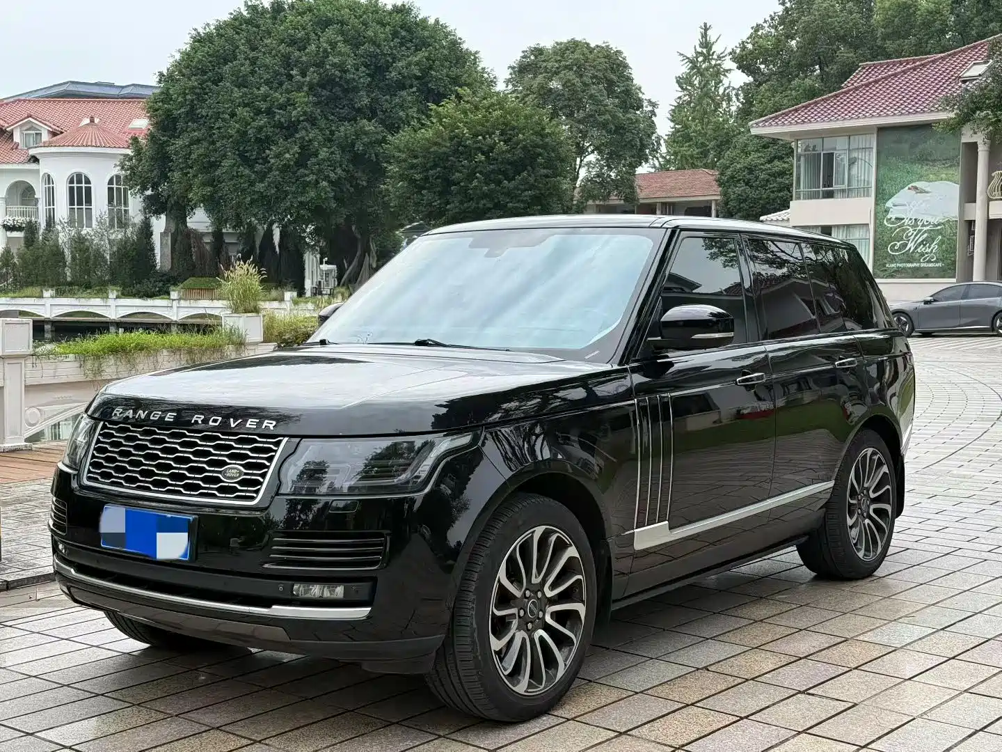 Фото 1 - Land Rover Range Rover