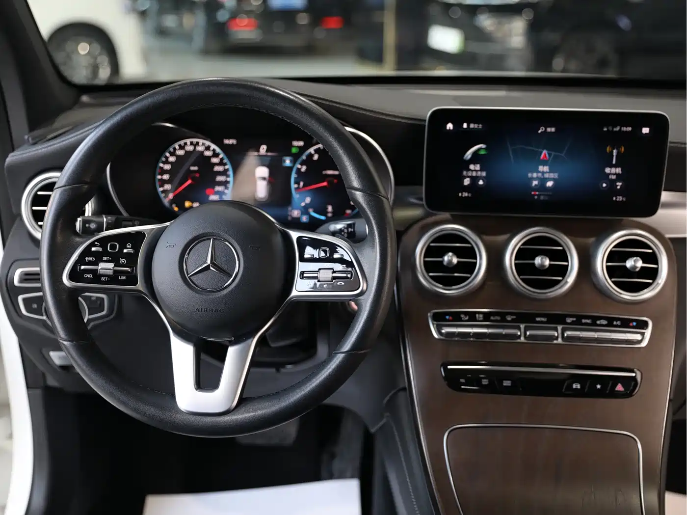 Mercedes-Benz GLC 2020 GLC 260 L 4MATIC Luxury фото 9