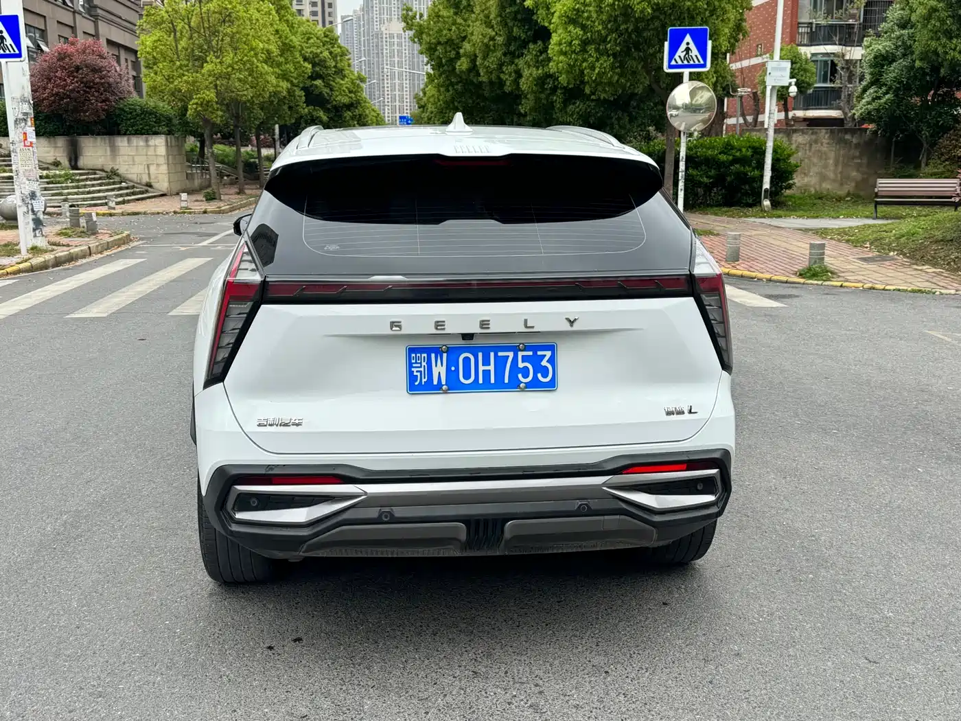 GEELY AUTOMOBILE BOYUE L