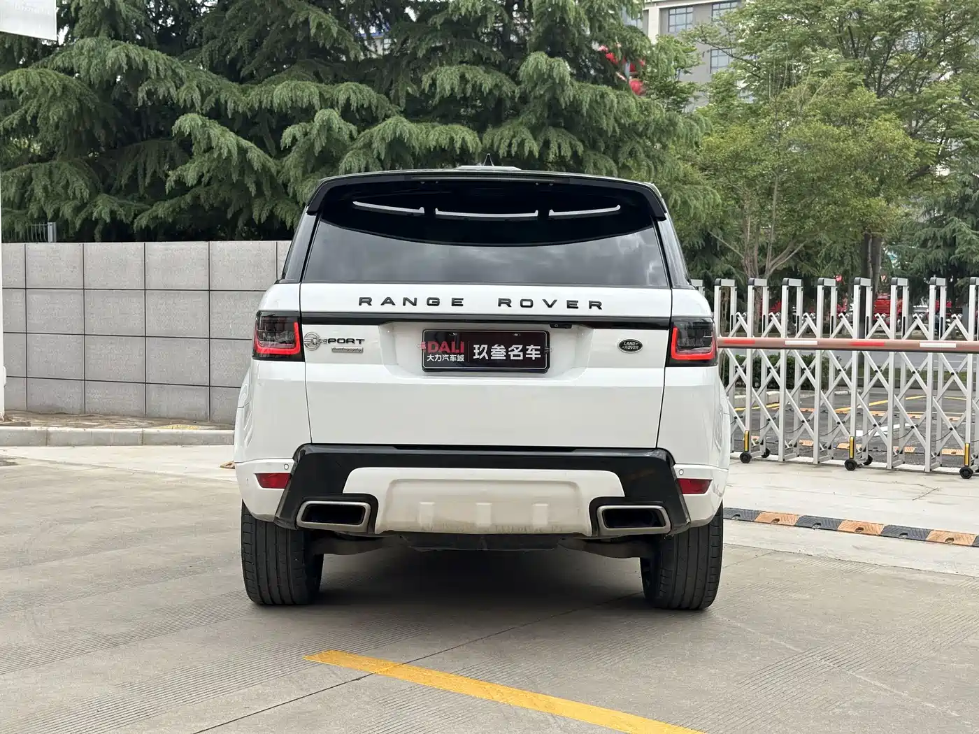 Land Rover Range Rover Sport 2018 3.0 SC V6 Fashion Genesis DYNAMIC фото 4