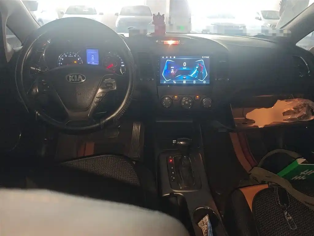 Kia K3 2013 1.6L Automatic GLS фото 6