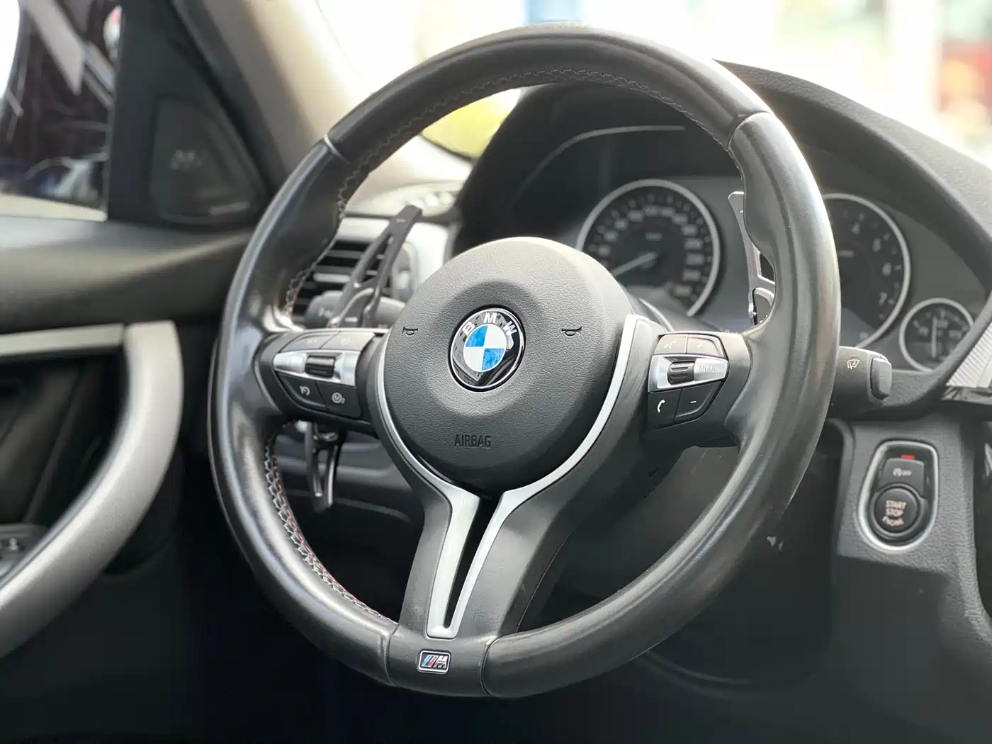 BMW 3 Series 2017 320Li M Sport фото 5