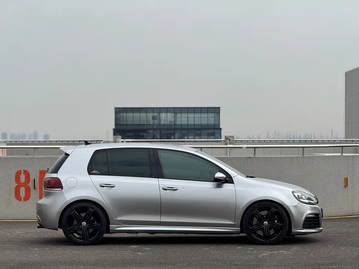 Volkswagen Golf (Import) 2011 2.0TSI R фото 7