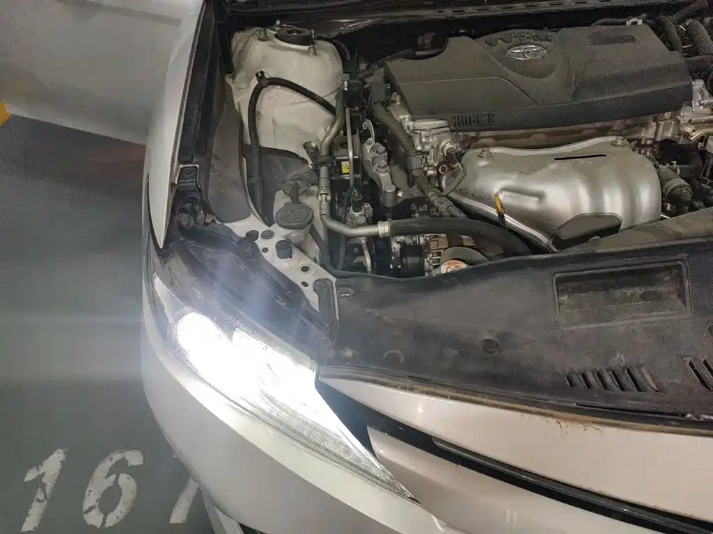 Toyota Camry 2018 2.0G Luxury Edition фото 21