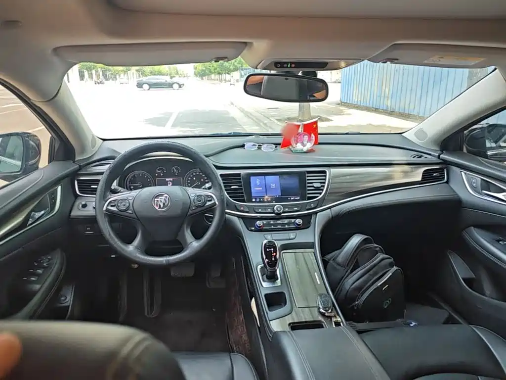 BUICK LACROSSE