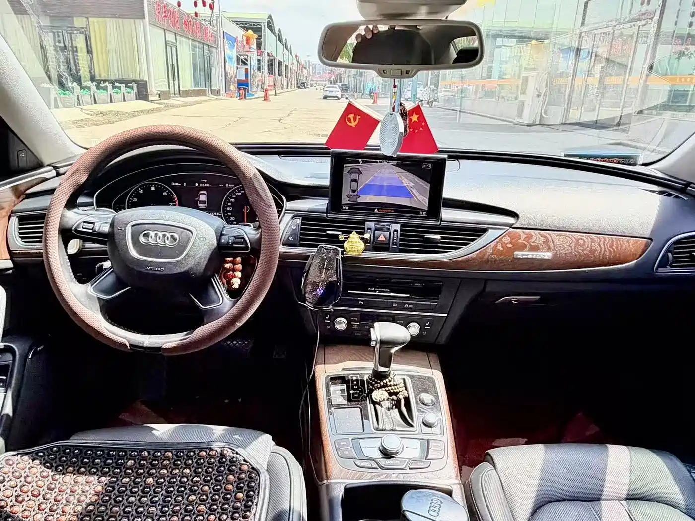 Фото 8 - Audi A6L