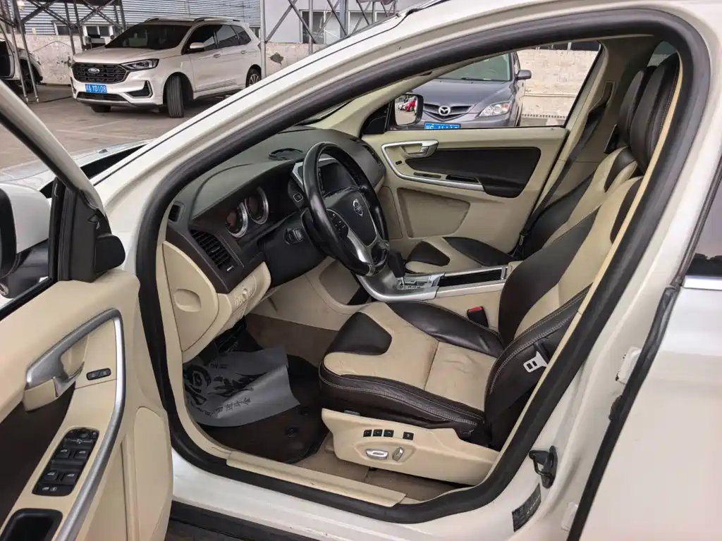 Фото 11 - Volvo XC60 (Import)