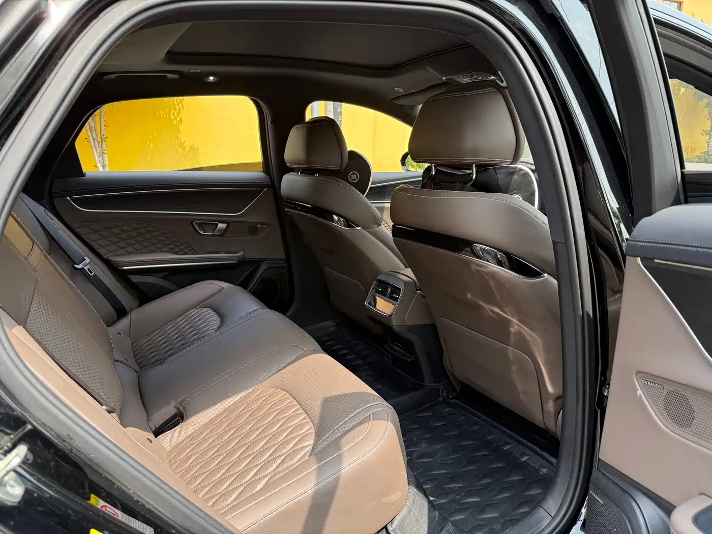BYD Han 2023 DM-i Champion Edition 200KM Flagship фото 14