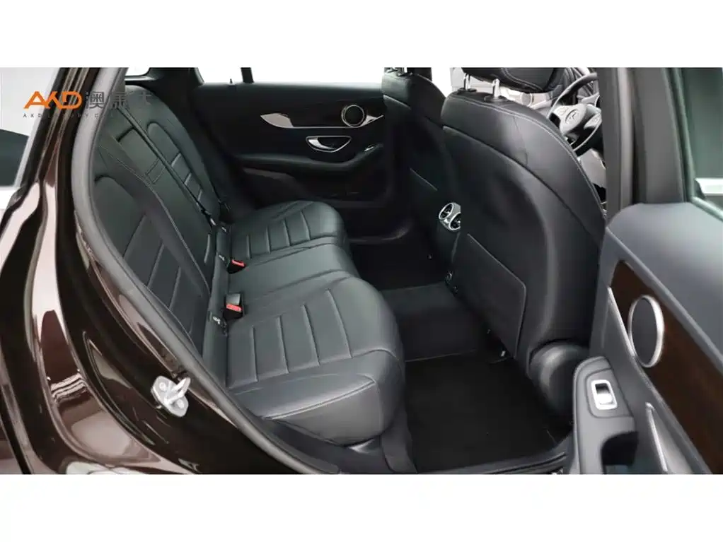 Mercedes-Benz GLC 2019 Facelift GLC 260 L 4MATIC Luxury фото 8