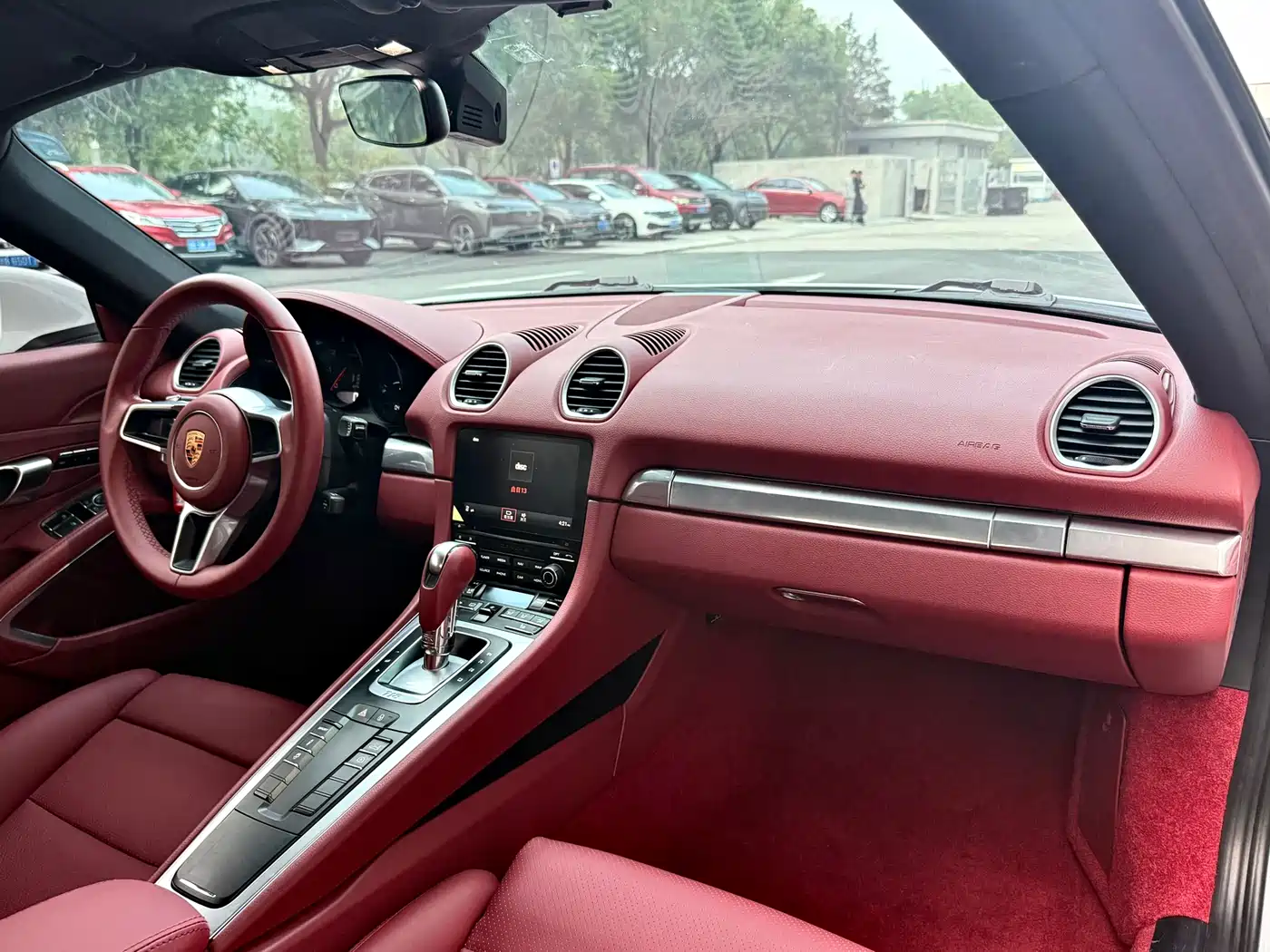 Porsche 718 2018 Cayman 2.0T фото 9
