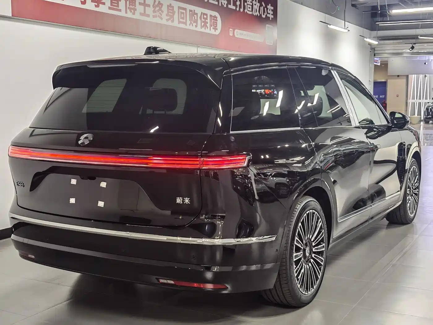 NIO ES8 2026