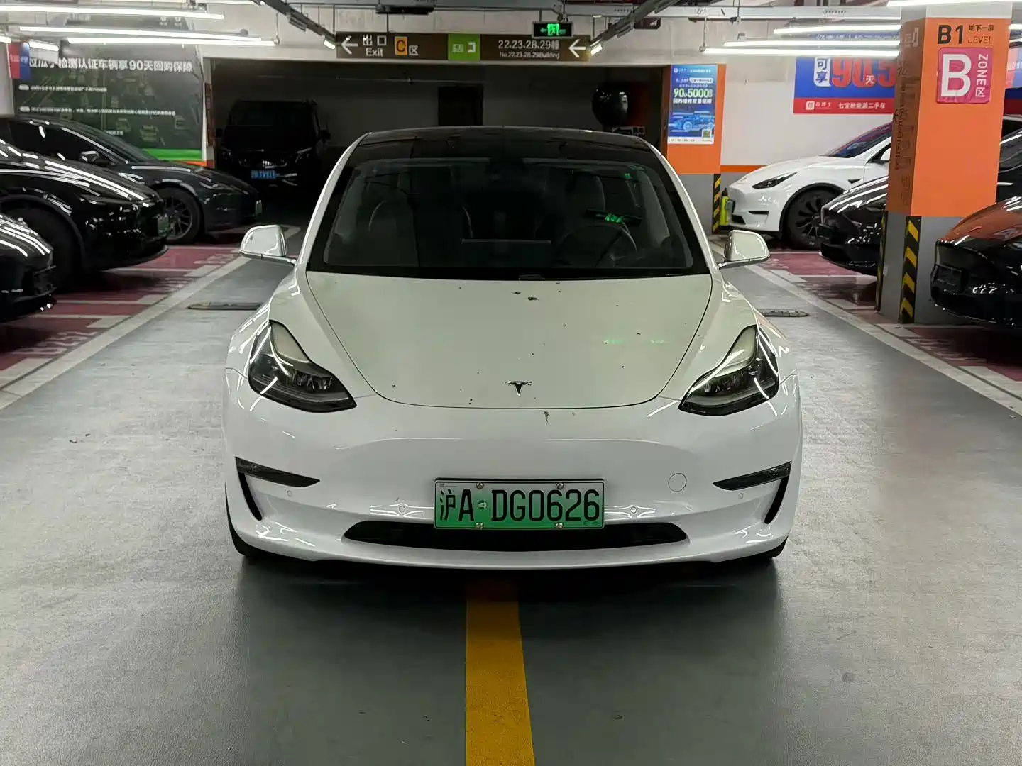 Фото 2 - Tesla Model 3