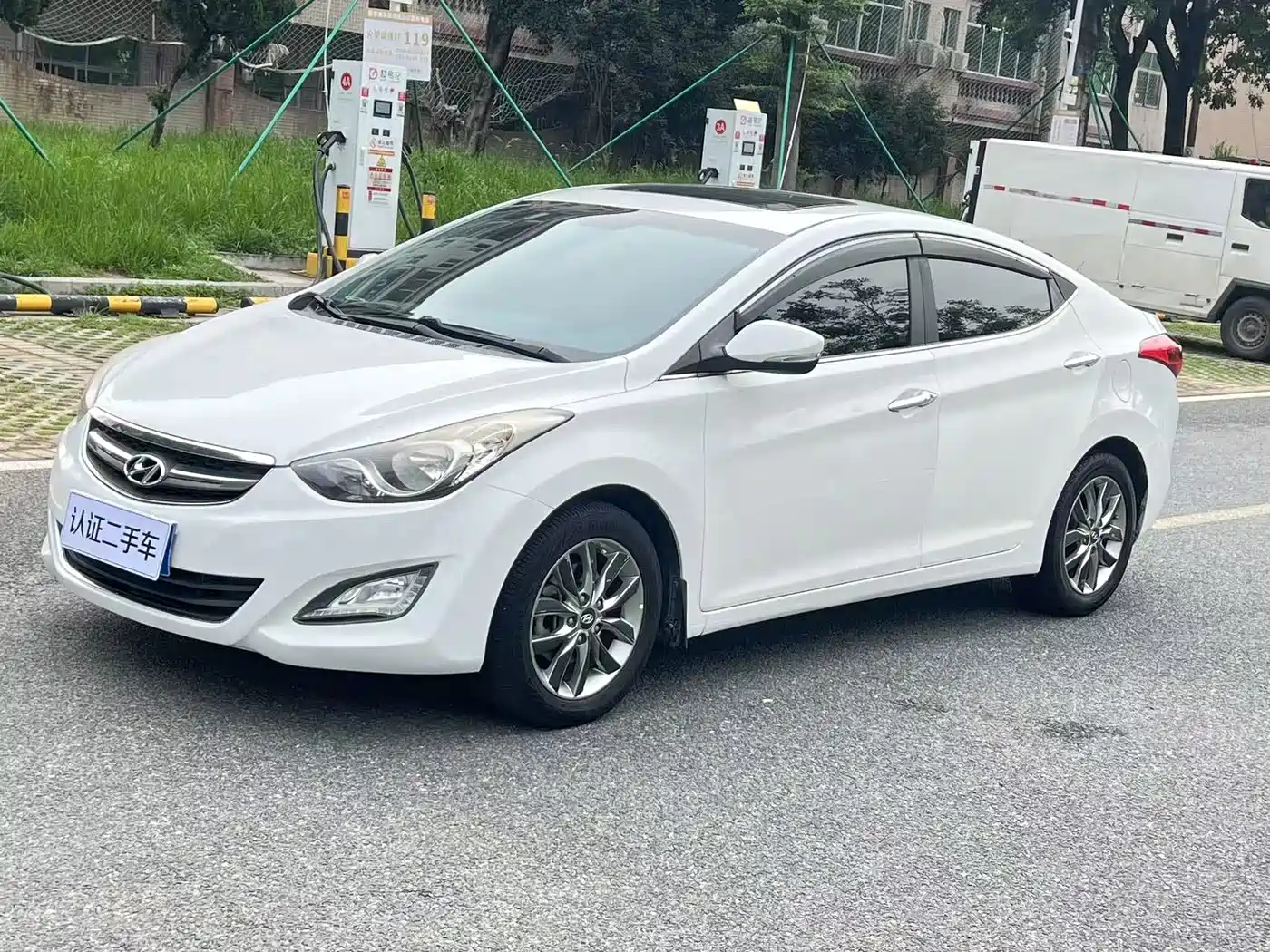 Hyundai Langdong 2015 1.6L Manual Premium