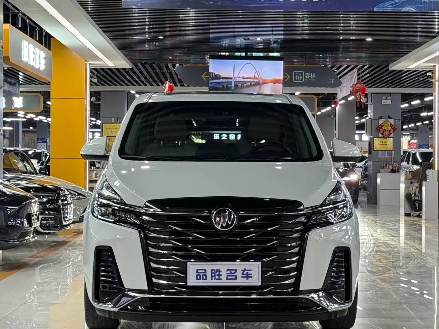 Buick GL8 2023 Facelift Land Business Class Luxury фото 2