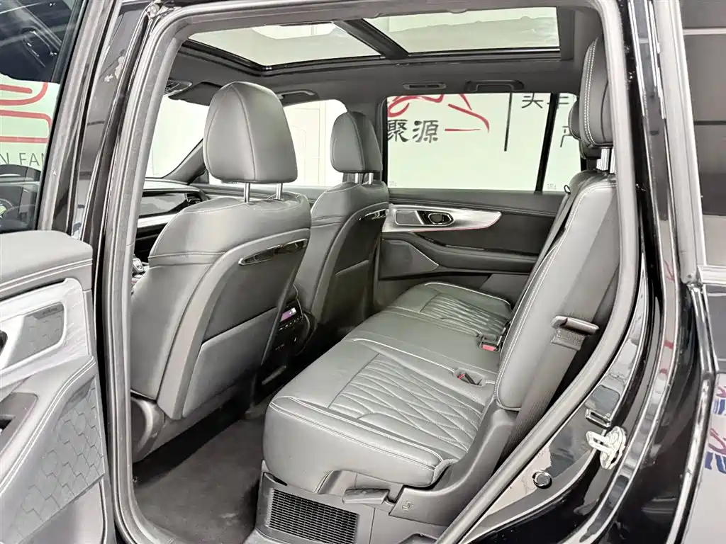 GAC Trumpchi Trumpchi GS8 2022 Hybrid Series 2.0TM 4WD Premium Edition (7-Seater) фото 10