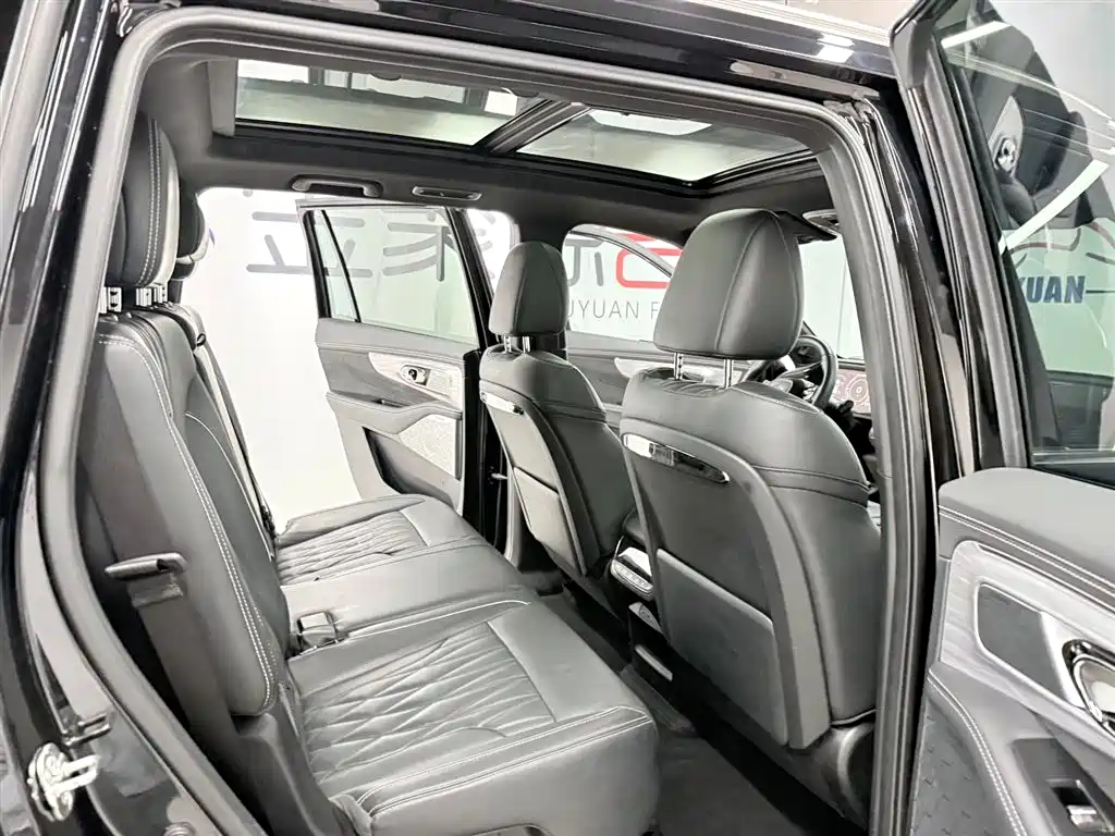GAC Trumpchi Trumpchi GS8 2022 Hybrid Series 2.0TM 4WD Premium Edition (7-Seater) фото 14