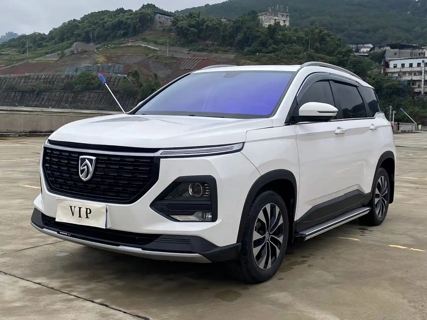 Baojun 530 2020 2020 1.5T CVT Premium Connect 7-seater