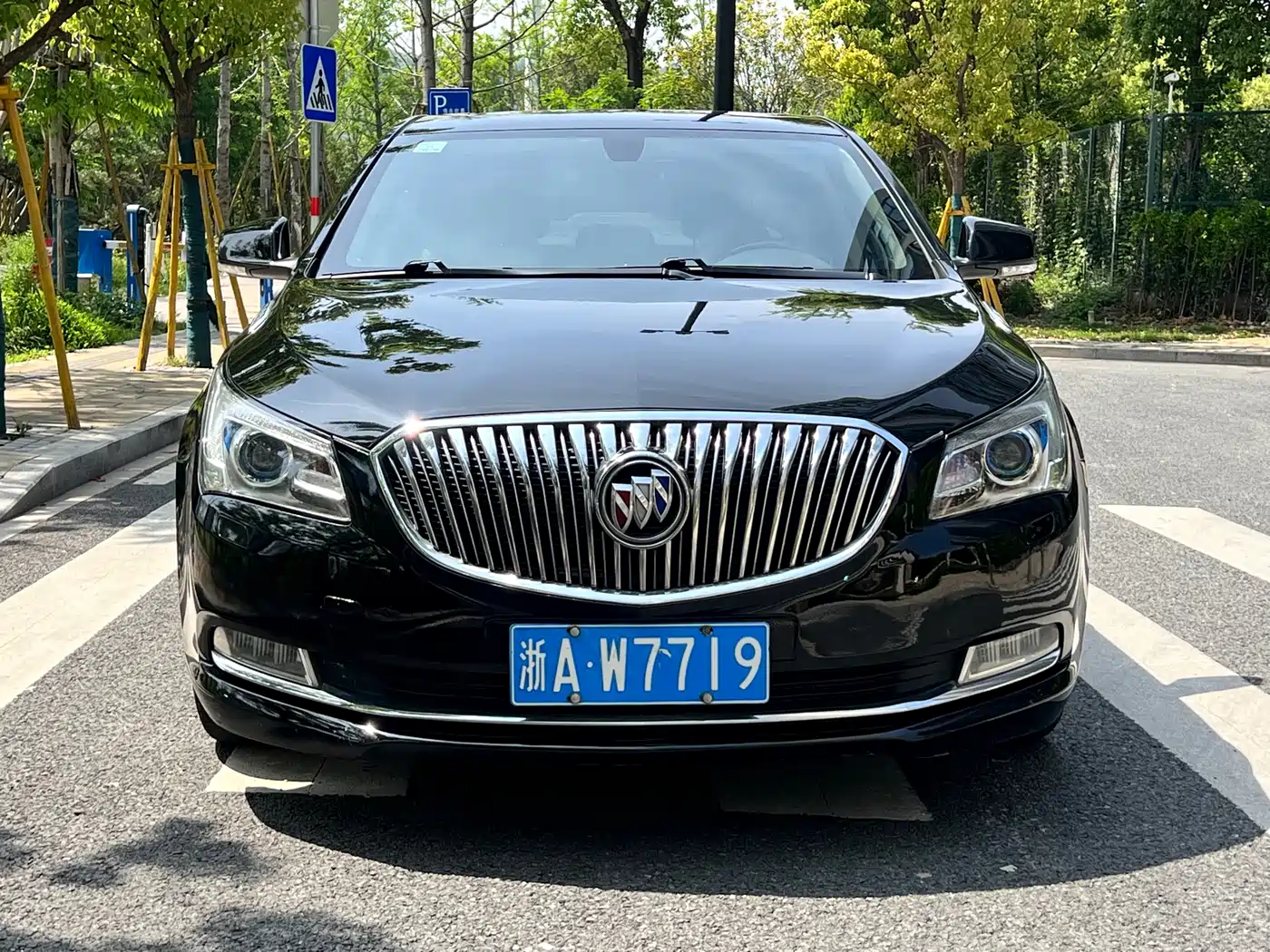 Buick LaCrosse 2013 2.4L SIDI Luxury Comfort фото 2